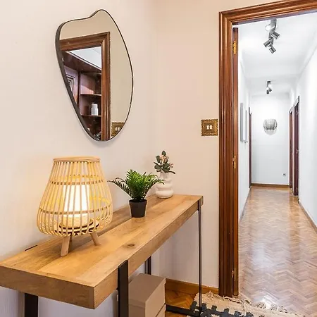 Centrally Located * Alicante